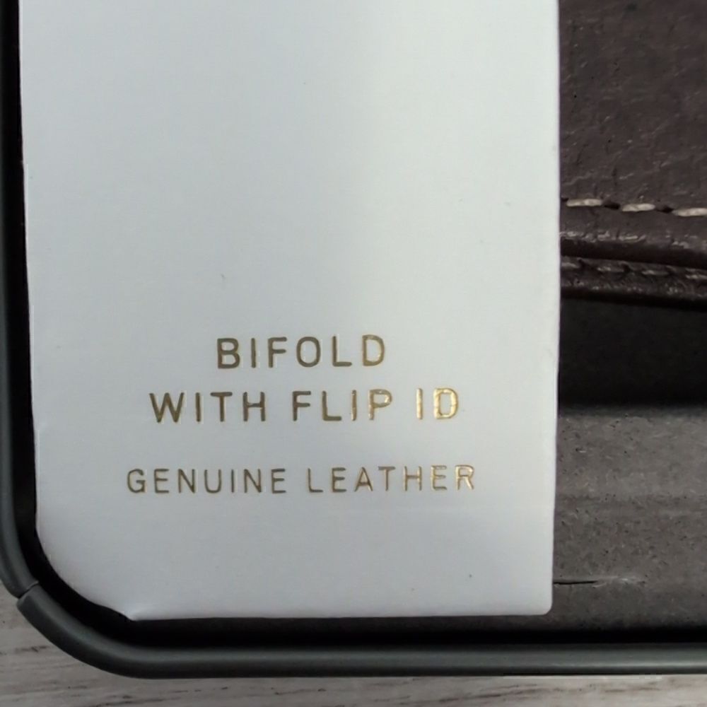 FOSSIL Bifold with Flip ID Brown Wallet. Genuine Leather. NEW - Picture 7 of 7